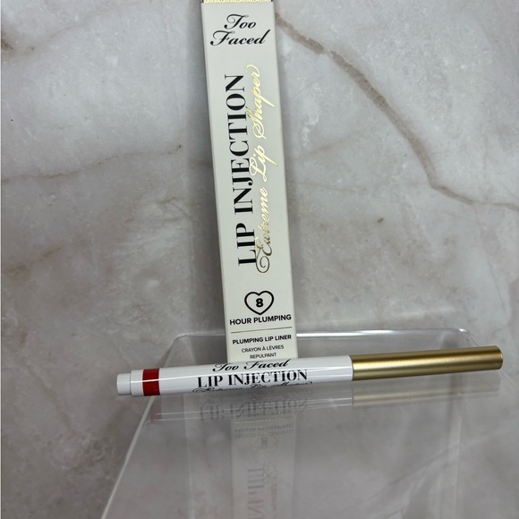 Too Faced Lip Injection Extreme Lip Shaper - Happily Ever After - Picture 3 of 3